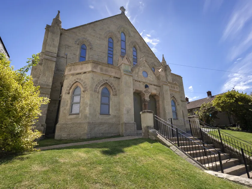 No 5 Old Church - Image 1
