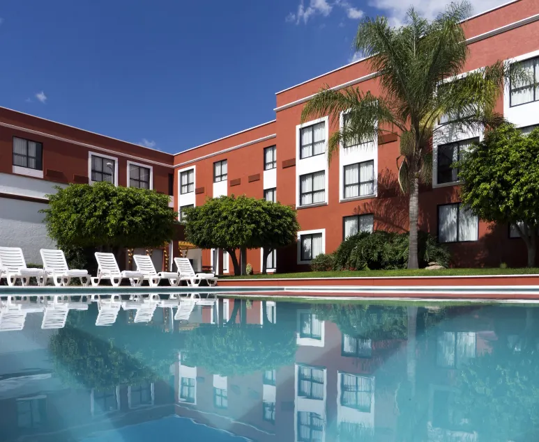 Fiesta Inn Leon - Image 1