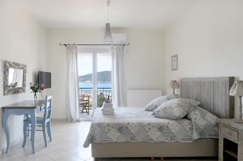 Triantafilia Guesthouse - Image 1