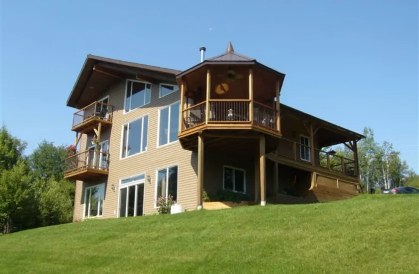 Strong Timbers B&B - Image 1