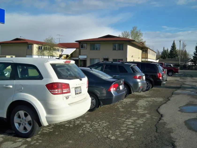 Motel 8 - Image 1