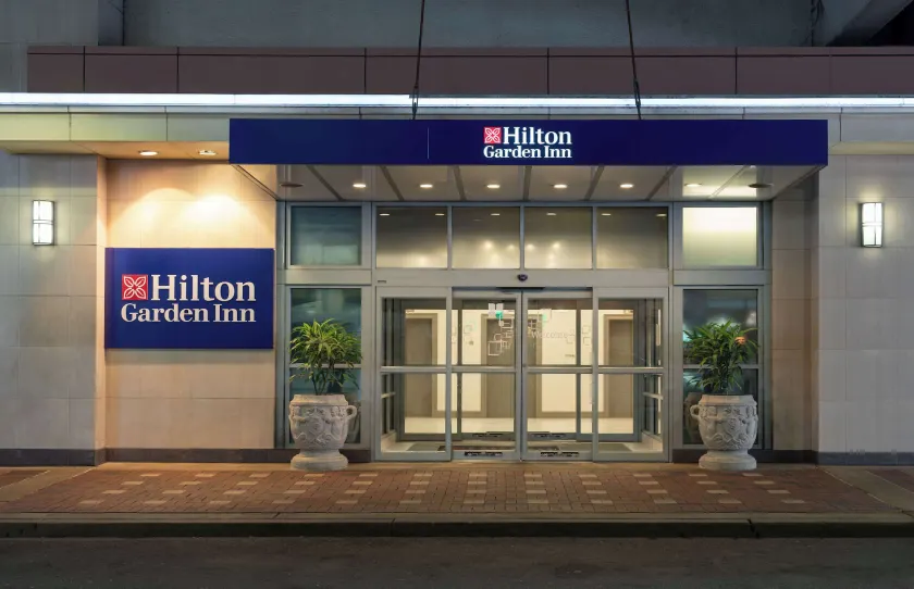 Hilton Garden Inn Philadelphia Center City - Image 1