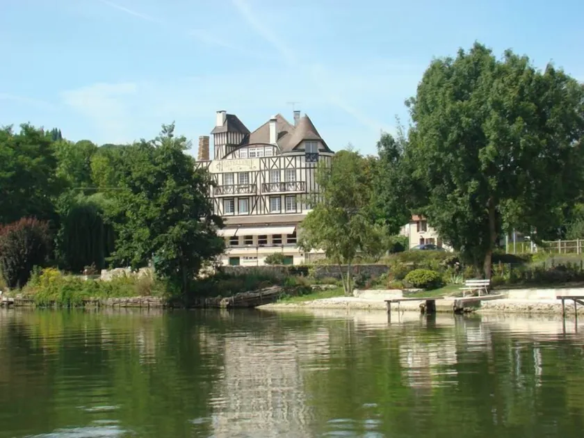 Hostellerie Saint Pierre - Image 1