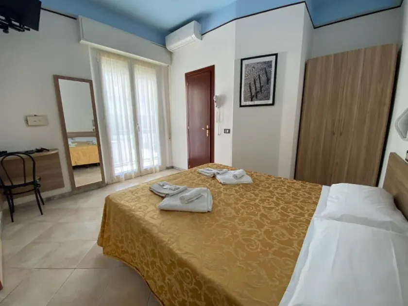 Hotel Nanni Garnì - Image 1