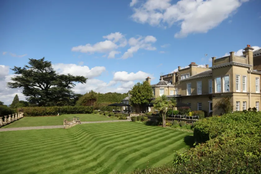 Best Western Chilworth Manor Hotel - Image 1