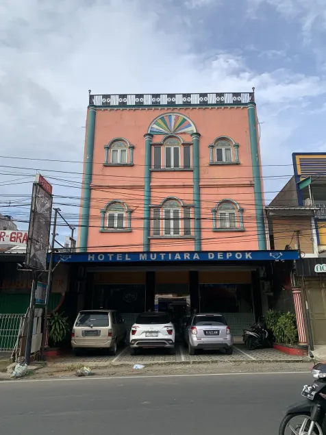 Hotel O Depok near Bhayangkara BRIMOB Hospital Formerly Hotel Mutiara Kelapa Dua Depok - Image 1
