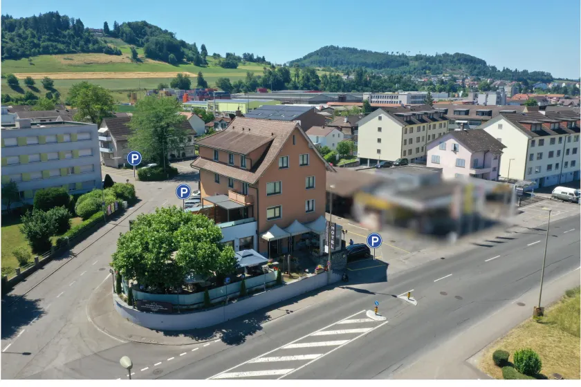 Seiler's Hotel - Image 1