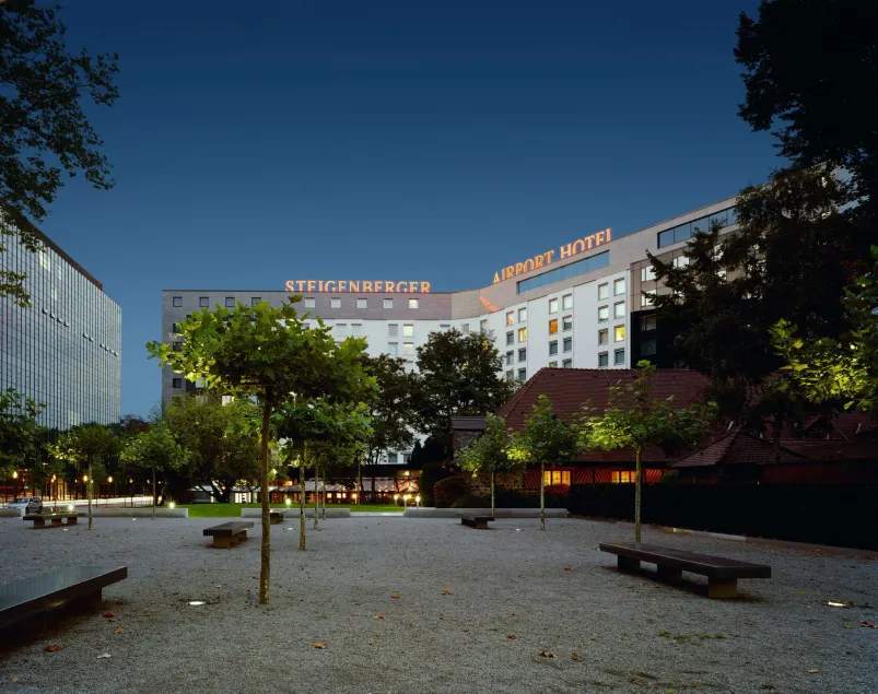 Steigenberger Airport Hotel Frankfurt - Image 1
