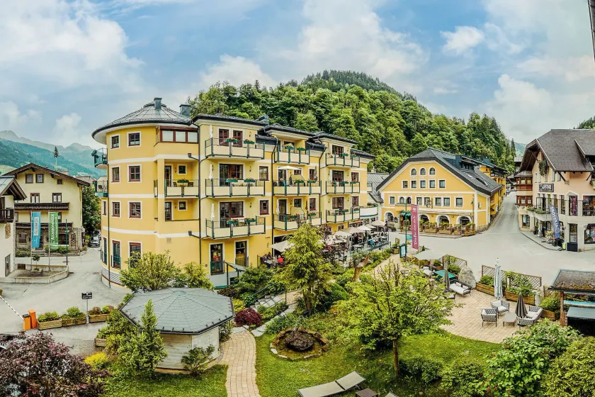 Hotel Alte Post - Image 1
