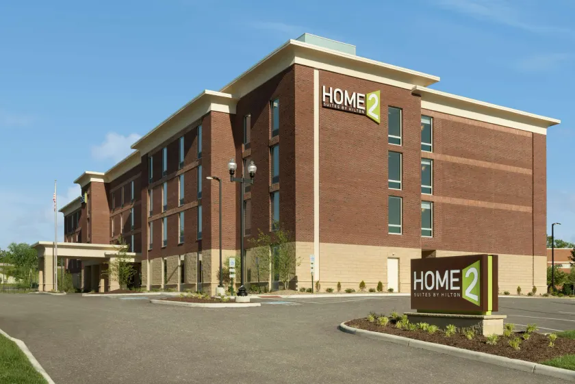 Home2 Suites by Hilton Middleburg Heights Cleveland - Image 1