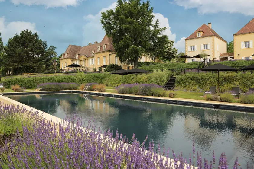 Château Les Merles et ses Villas - Image 1