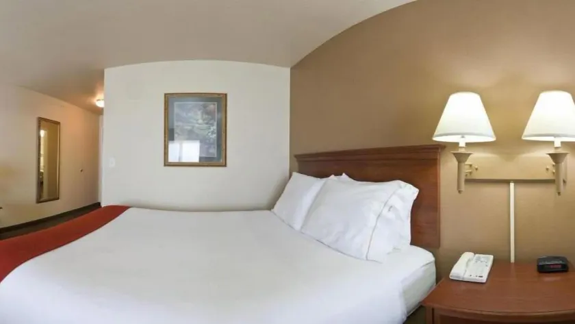 Garner Hotel Brookings by IHG - Værelse