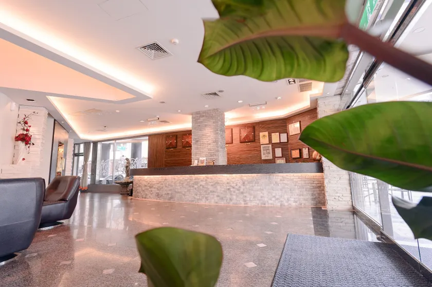Waugh Den Business Hotel - Lobby