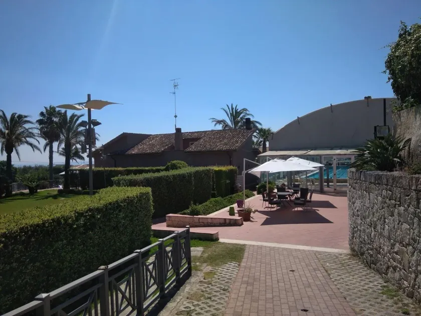 Hotel La Cavalera - Image 1