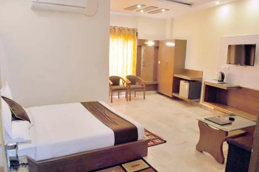 Hotel Basera Brij Bhoomi Vrindavan - Image 1