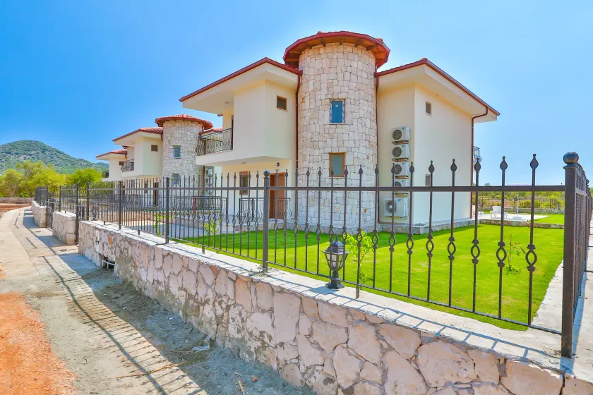 Kuytu Kaş Houses - Image 1