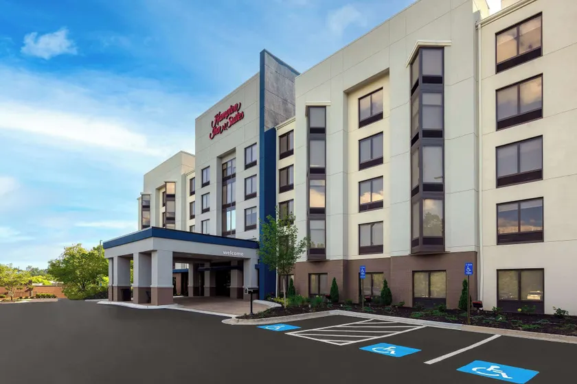 Hampton Inn & Suites Alpharetta Roswell - Image 1