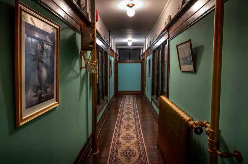 Arundel Mansions Hotel - Image 1