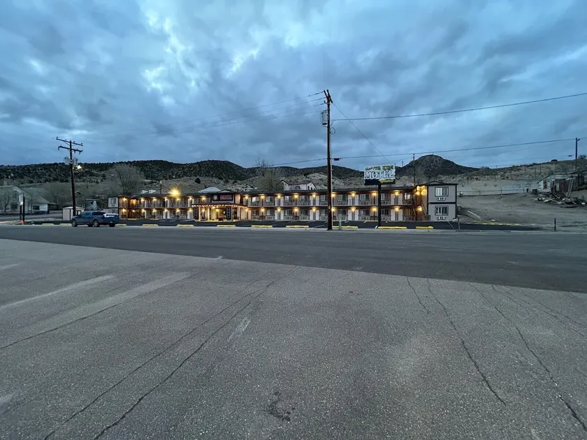 HWY 50 Inn - Image 1