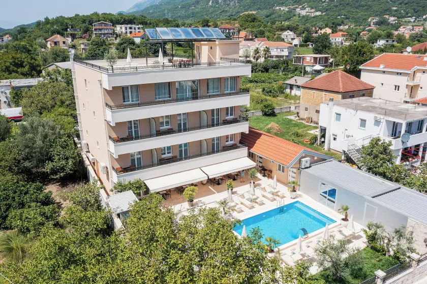 Villa La Vida - Image 1