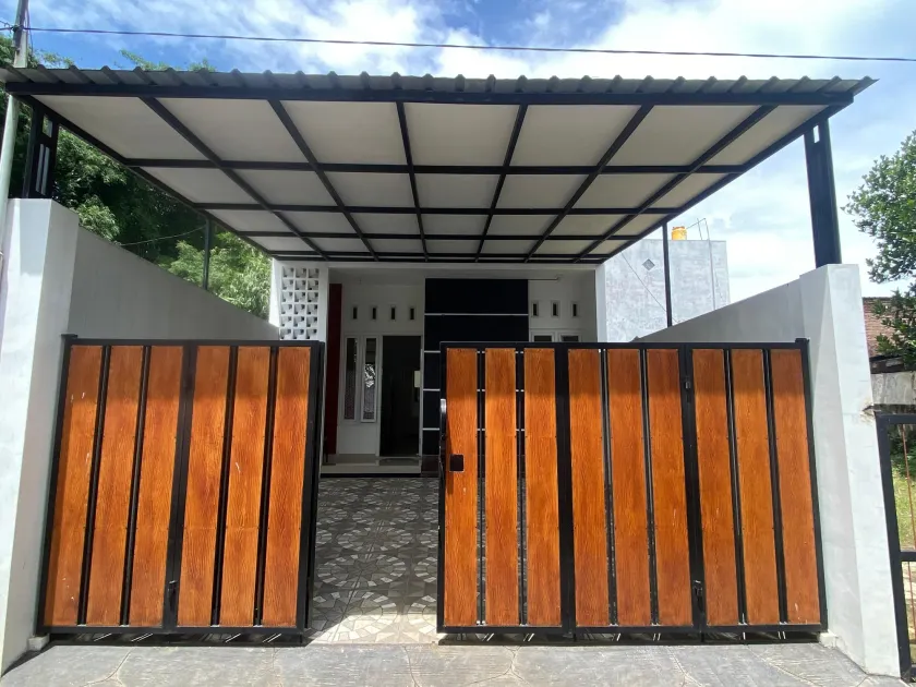 OYO 95348 Kost Baituna Syariah - Image 1