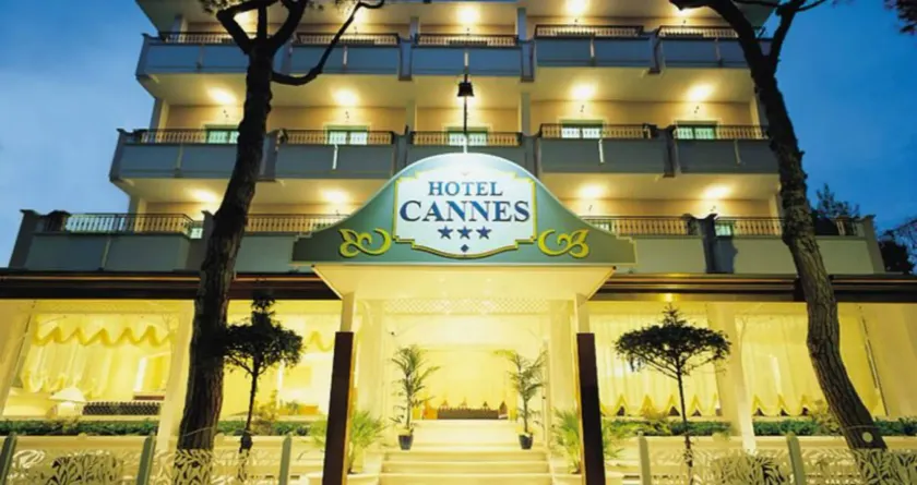 Hotel Cannes - in pieno centro - Image 1