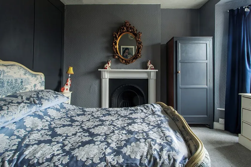 The Bear House B&B, Ensuite room above the Bakery, Colyton - Image 1
