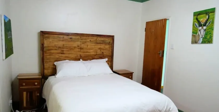 Vimbainashe Villa - Image 1