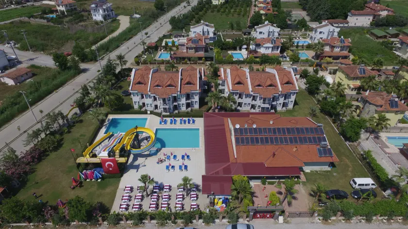 Hotel Nazar Garden - Image 1