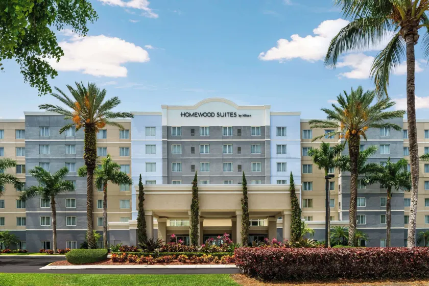 Homewood Suites by Hilton Miami-Airport/Blue Lagoon - Image 1