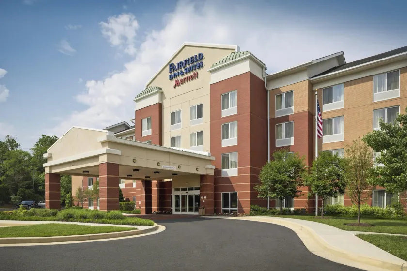 Fairfield Inn & Suites White Marsh - Image 1