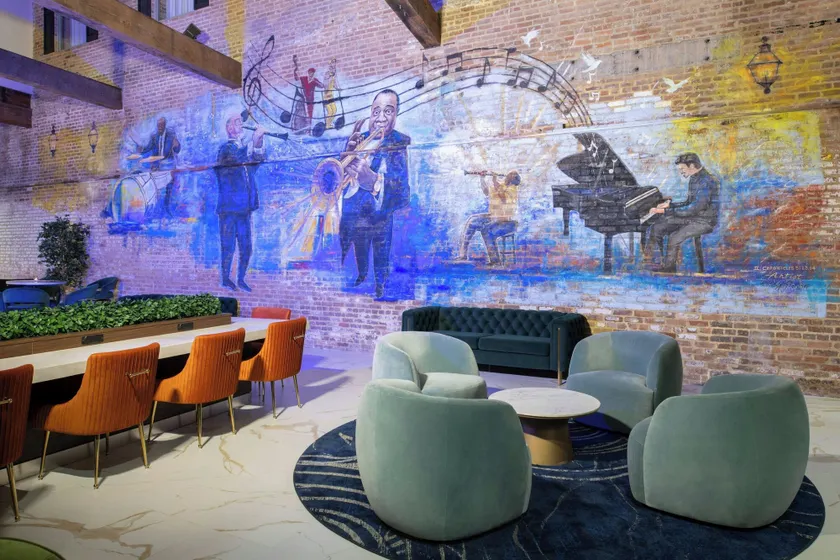 Courtyard by Marriott New Orleans Warehouse Arts District - Image 1