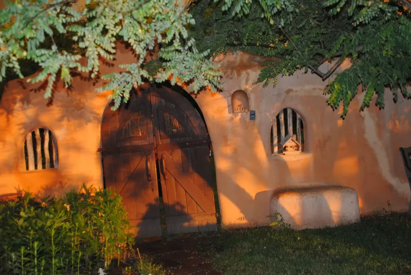 Old Taos Guesthouse B&B - Image 1