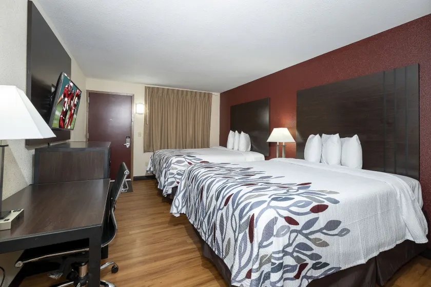 Red Roof Inn Freehold - Image 1