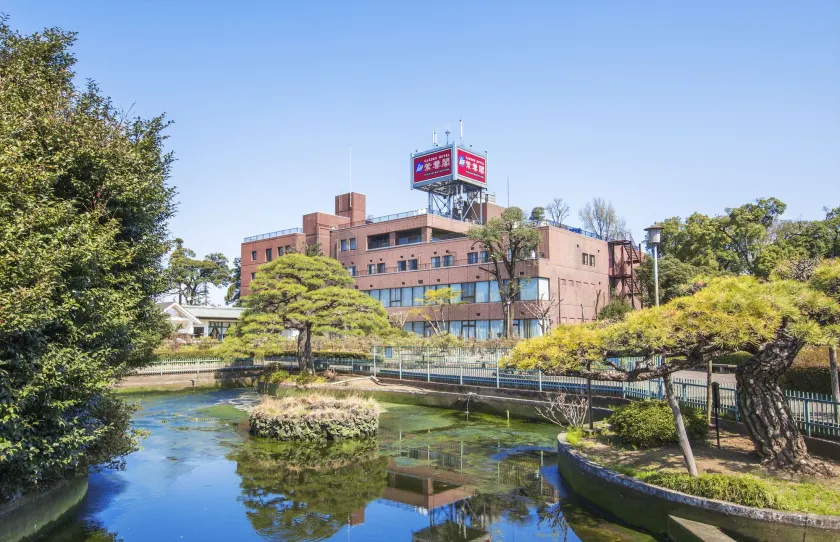 Garden hotel Shiunkaku Higashimatsuyama - Image 1