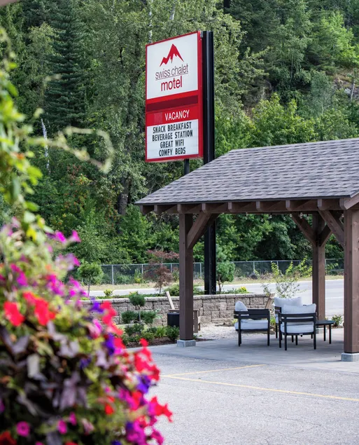 Swiss Chalet Motel - Image 1