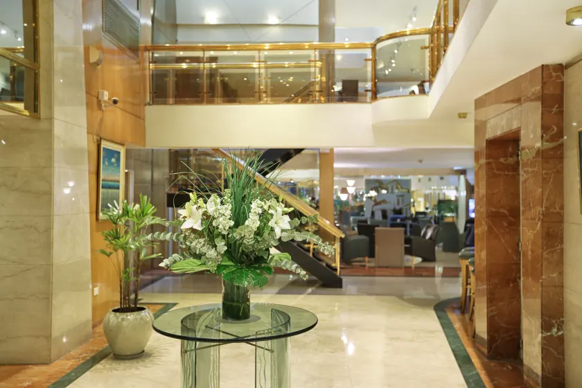Hotel Dolmen - Image 1