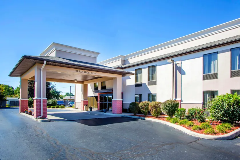 Comfort Inn Dayton - Huber Heights - Image 1