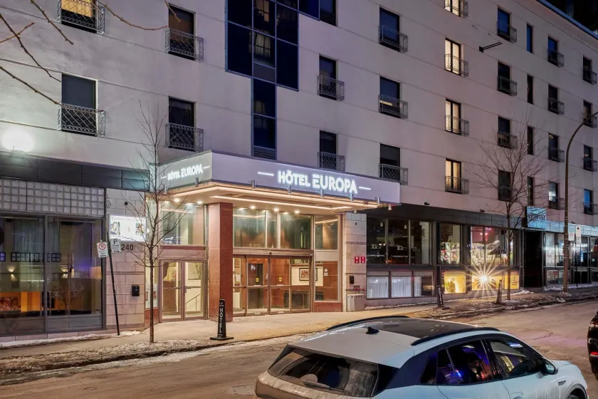 BEST WESTERN PLUS Hôtel Europa du centre-ville de Montréal - Image 1