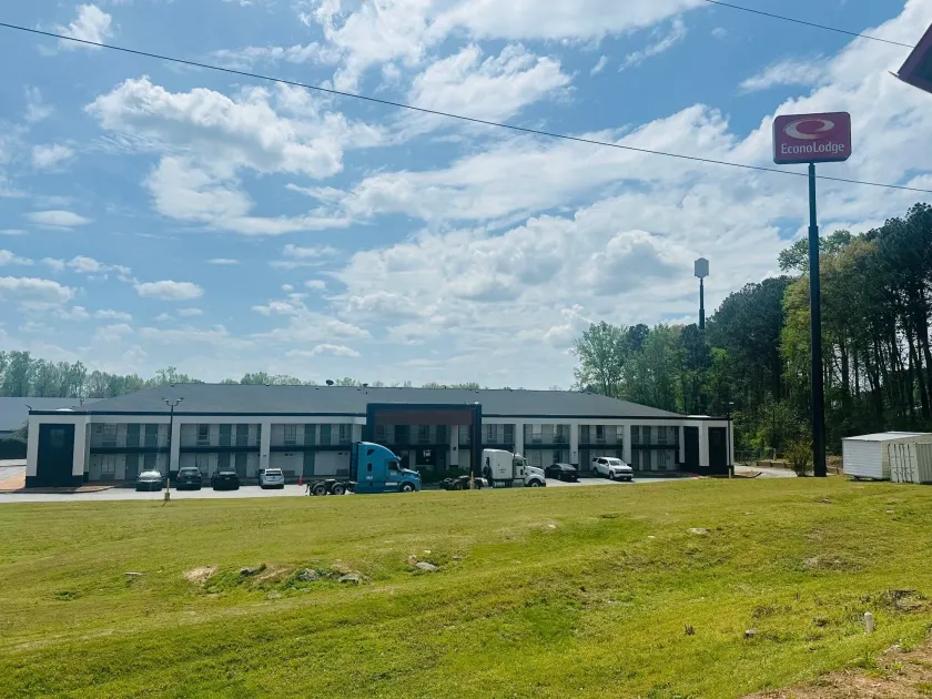 Econo Lodge Union City - Atlanta South - Image 1