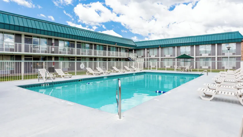 Red Roof Inn & Suites DeKalb - Image 1
