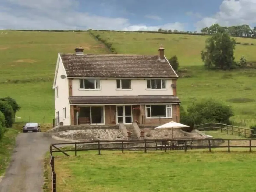 Cwmgilla Farm - Image 1
