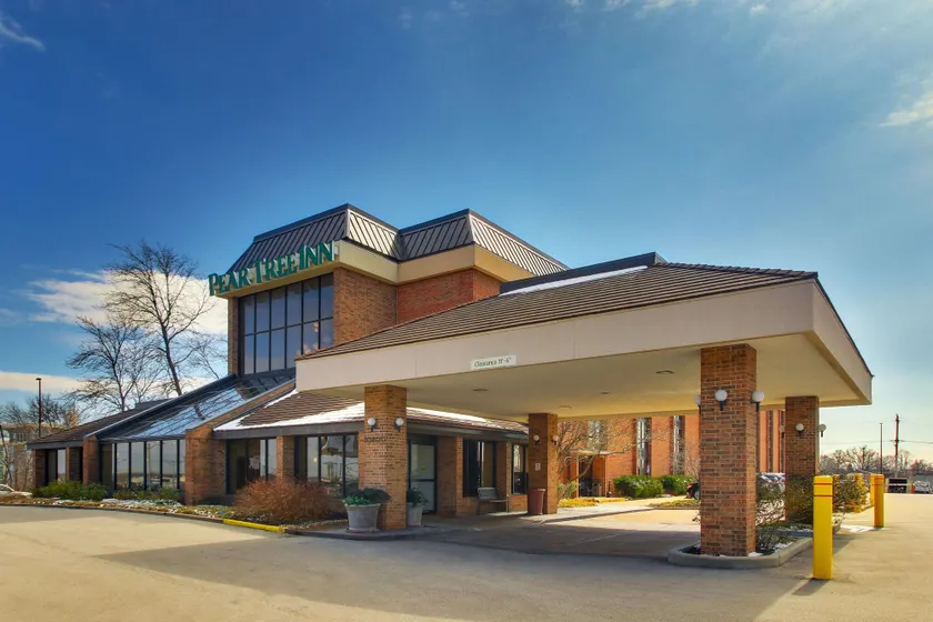 Pear Tree Inn St. Louis Airport - Image 1