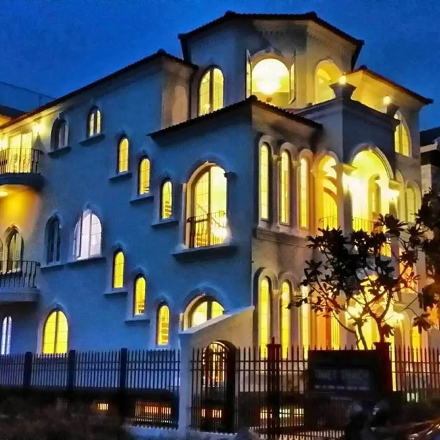 Funny House - Image 1