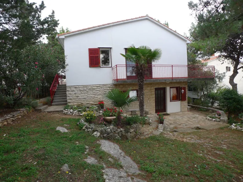 Apartment for six Persons With Three Bedrooms and Internet - Image 1
