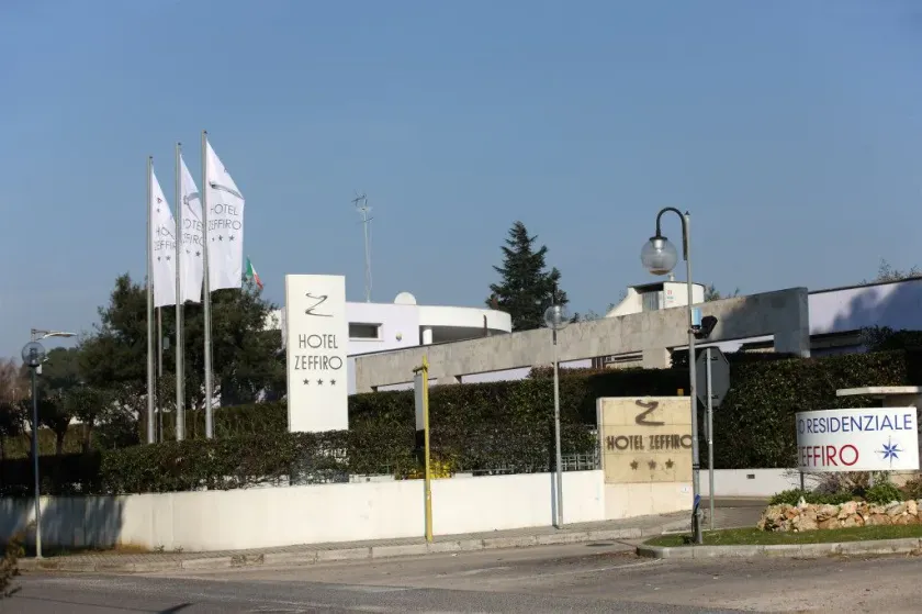Hotel Zeffiro - Image 1