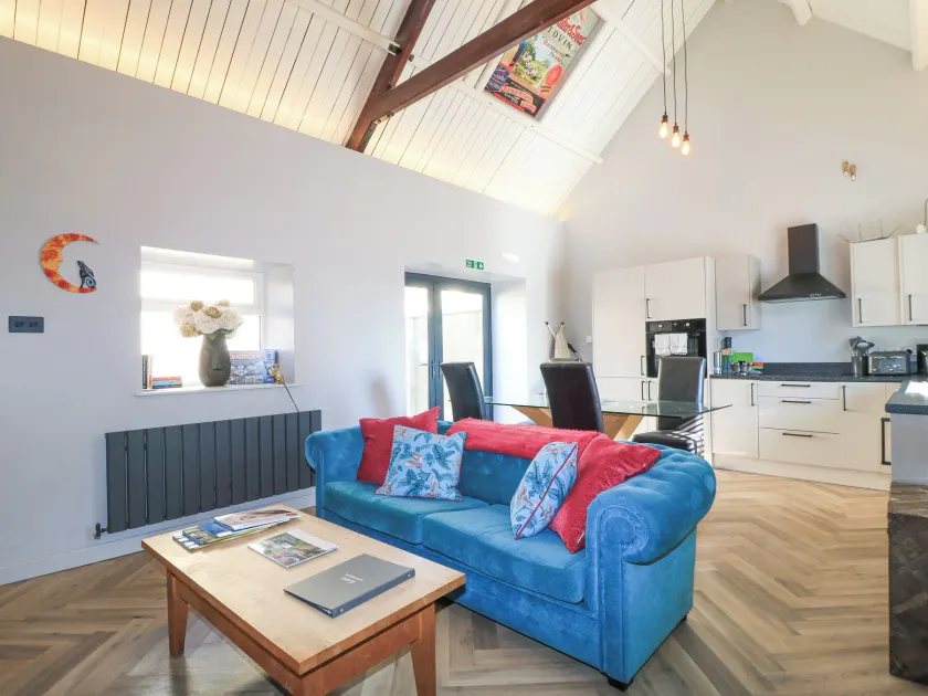 Mayfield Cottage - Image 1