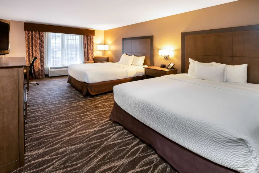 Best Western Plus Kalispell/Glacier Park West Hotel & Suites - Image 1