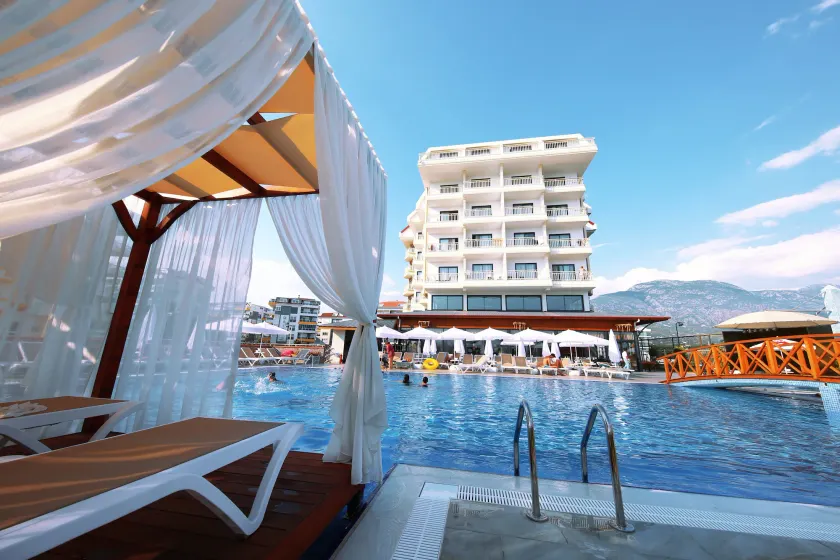 Sey Beach Hotel & Spa - Image 1
