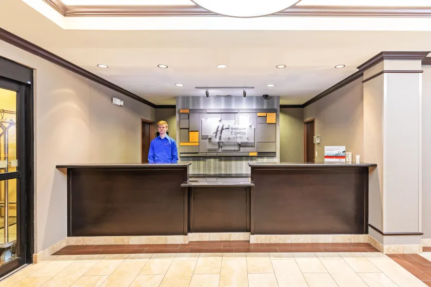 Holiday Inn Express Hotel & Suites Floresville by IHG - Lobby